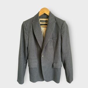 Zara women’s navy blue blazer